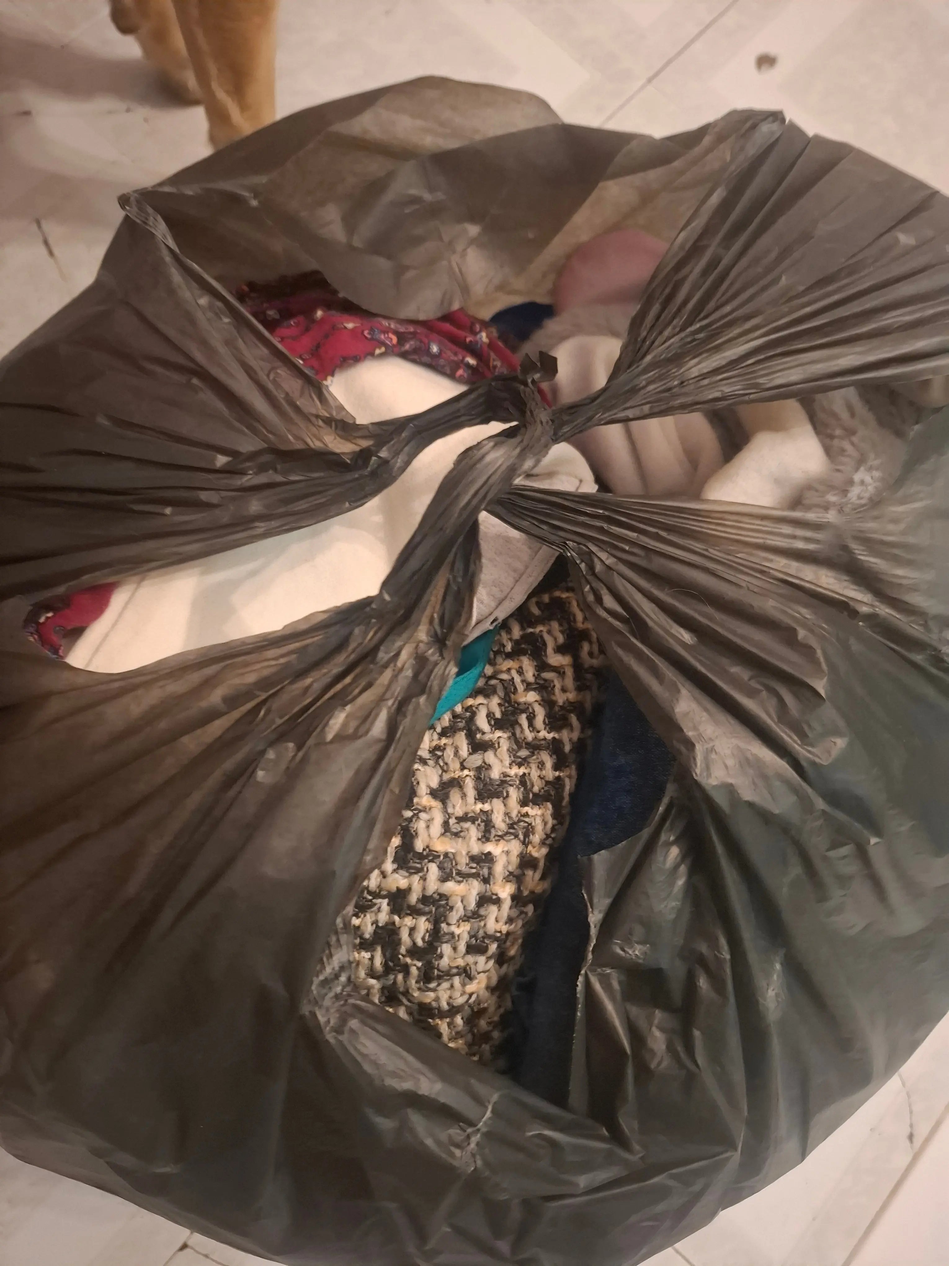 Mysteri box de ropa usadas en exelentes condiciones - Astrolyms